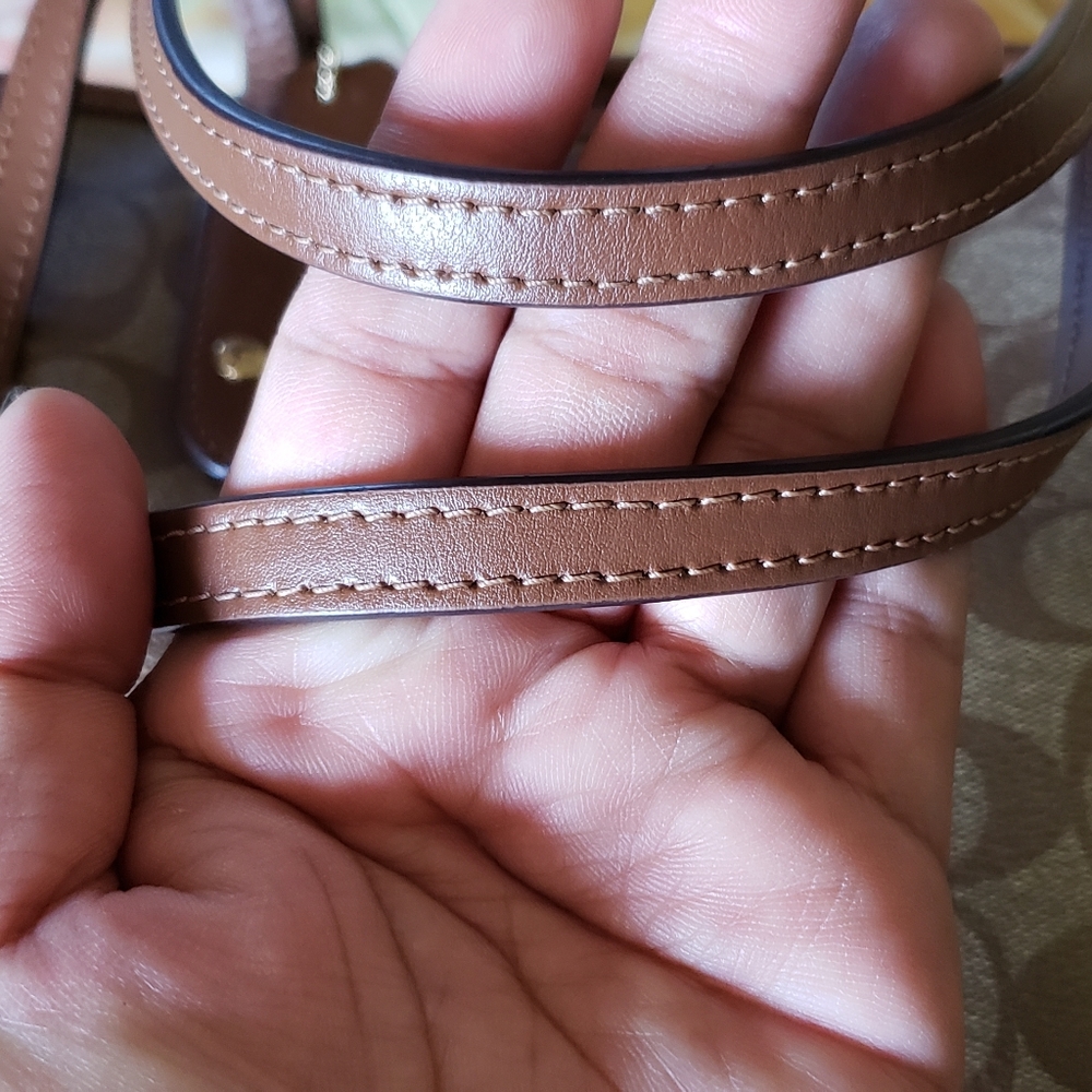 Coach Handbag - Picture 4 of 8